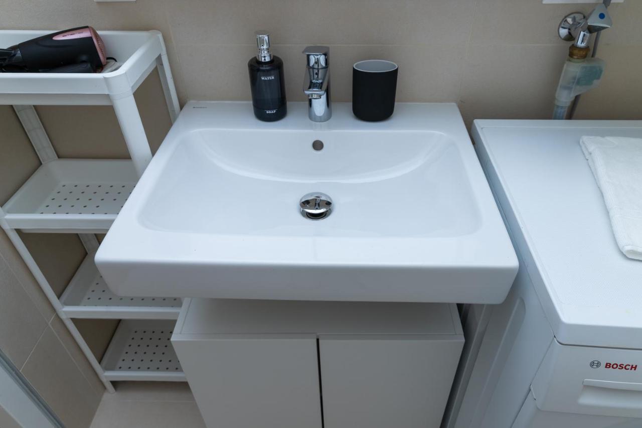 Maureen Lovely 2 Bedroom Unit With Community Pool Βιέννη Εξωτερικό φωτογραφία